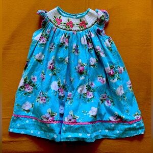 Girls patterned dress size 2T